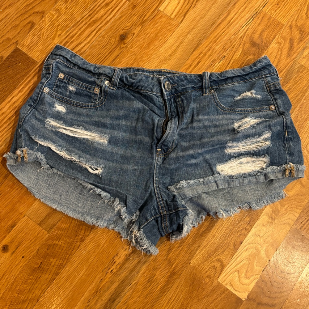 American Eagle shorts - Size 14